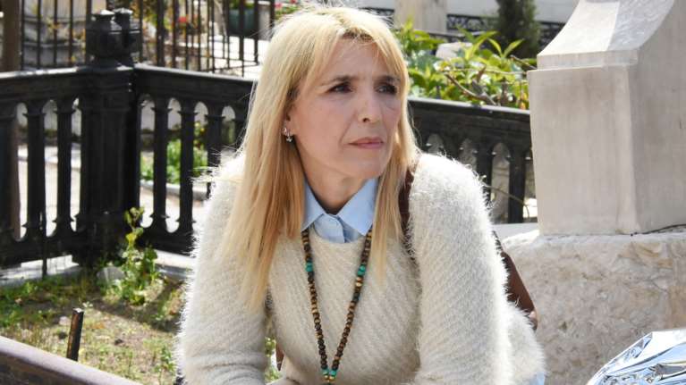 Ρένα Κουβελιώτη: Η επίθεση όταν πήγε στο κέντρο αισθητικής που κατηγορείται για απάτες - &quot;Δεν έχω ακούσει ποτέ τέτοιες ύβρεις&quot;