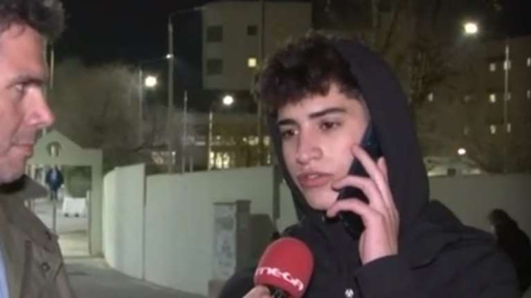 Τραγωδία στα Τέμπη: Συγκλονίζει ο Αγγελος που κατάφερε να σώσει 16 ανθρώπους - "Ηταν πύρινη κόλαση, δεν υπήρχε οξυγόνο" [βίντεο]