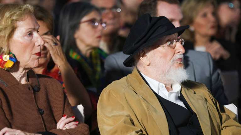 Αυτή ήταν η τελευταία δημόσια εμφάνιση του &quot;Νιόνιου&quot; - Στο ντοκιμαντέρ &quot;Χαίρω πολύ, Σαββόπουλος&quot; [εικόνες]