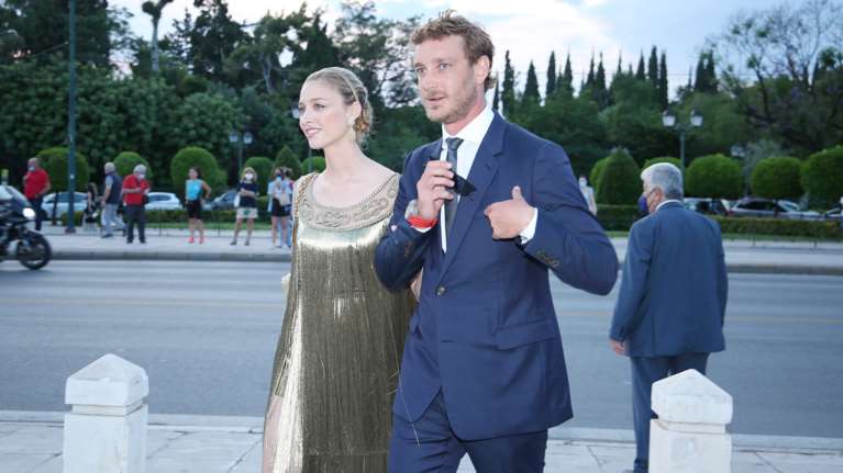 Λάμψη από Μονακό στο Καλλιμάρμαρο: Η χολιγουντιανή εμφάνιση του εγγονού της Γκρέις Κέλι με τη σύζυγό του