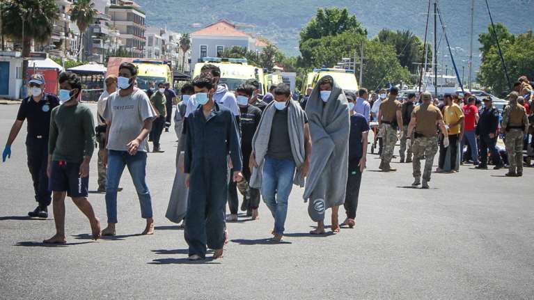 Ναυάγιο στην Πύλο: Προφυλακίστηκαν οι εννέα συλληφθέντες - Ο ένας &quot;δείχνει&quot; τους τέσσερις ως διακινητές