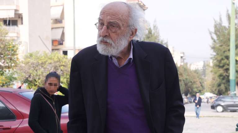 Αλέξανδρος Λυκουρέζος: &quot;Δεν υπάρχει κανένα εγκεφαλικό, είχα μια αδιαθεσία και πήγα στο νοσοκομείο&quot;