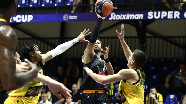 Σούπερ Καπ: Στον τελικό ο εκπληκτικός Προμηθέας Πάτρας, 84-70 την ΑΕΚ [βίντεο]