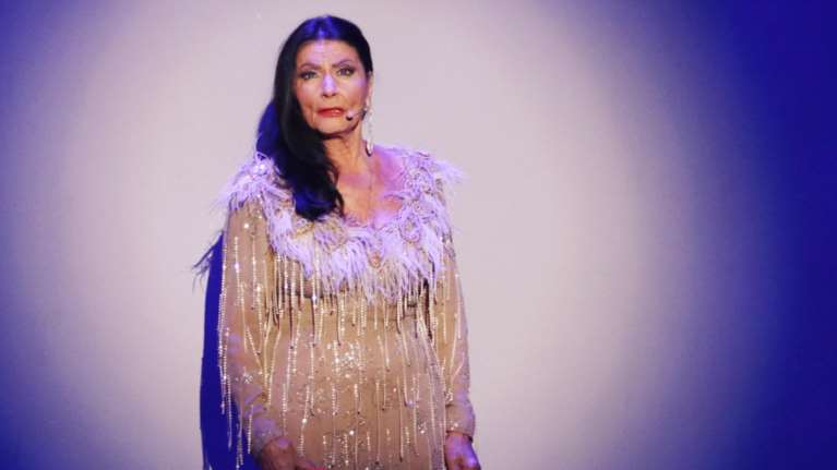 Ζωζώ Σαπουντζάκη: &quot;Πούλησα το σπίτι στην Κινέτα&quot;