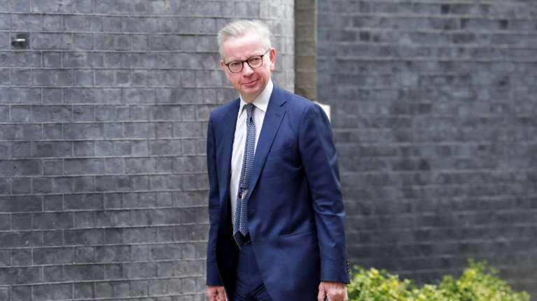 Βρετανός υπουργός &quot;ψηφίζει&quot; Ελλάδα παρά τις φωτιές: Θα κάνω διακοπές στην Εύβοια την επόμενη εβδομάδα