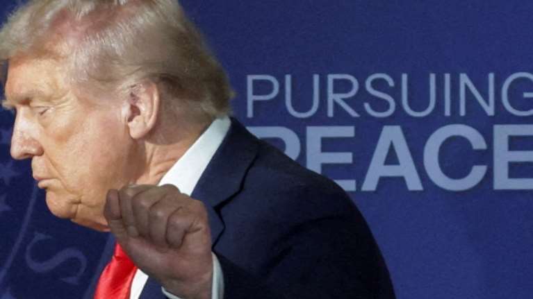 Τραμπ: &quot;Σταμάτησα έξι πολέμους μέσα σε έξι μήνες&quot; - Nέο μήνυμα πριν τη συνάντηση με Ζελένσκι και Ευρωπαίους ηγέτες