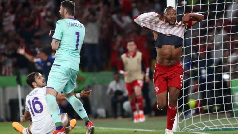 Τελικός Conference League: Το μαγικό γκολ με κεφαλιά του Ελ Κααμπί που χάρισε το τρόπαιο στον Ολυμπιακό [βίντεο]