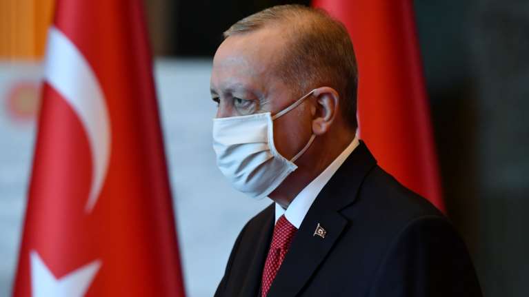 Απτόητος ο Ερντογάν: Η Τουρκία δεν θα υποκύψει σε πειρατικές νοοτροπίες, απειλές και εκβιασμούς