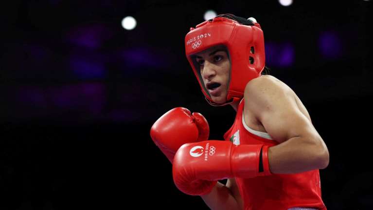 Ιμάν Κελίφ, η Αλγερινή intersex μποξέρ που αψηφά τις προκαταλήψεις: Τα φτωχικά παιδικά χρόνια και το πάθος για την πυγμαχία