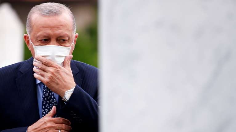 Τουρκία: Φουντώνουν τα σενάρια για την υγεία του Ερντογάν - &quot;Πραγματικά έχει πολύ σοβαρά προβλήματα&quot; [Βίντεο]