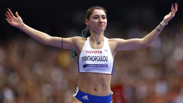 Λήδα Μανθοπούλου: &quot;Δεν έχω εμφανή αναπηρία, με βλέπουν και αναρωτιούνται τι έχω- Μέχρι πέρσι έτρεχα και με τους αρτιμελείς&quot;