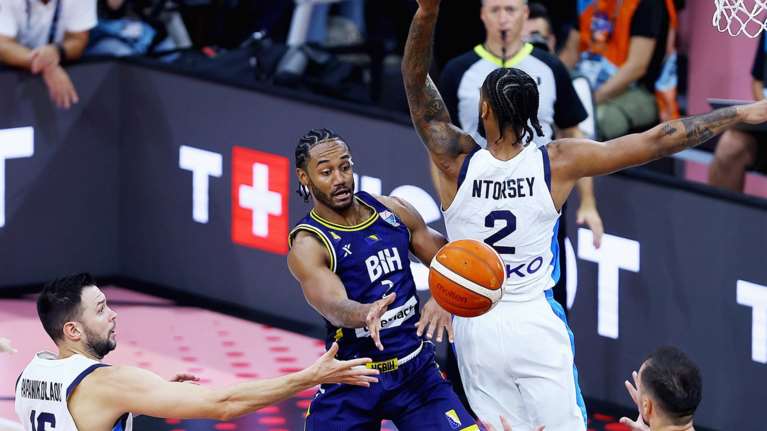 Ευρωμπάσκετ 2025: Live η Εθνική κόντρα στη Βοσνία για το 4 στα 4 - Διαφορά 9 πόντων πρέπει να καλύψει η Ελλάδα στο 4ο δεκάλεπτο