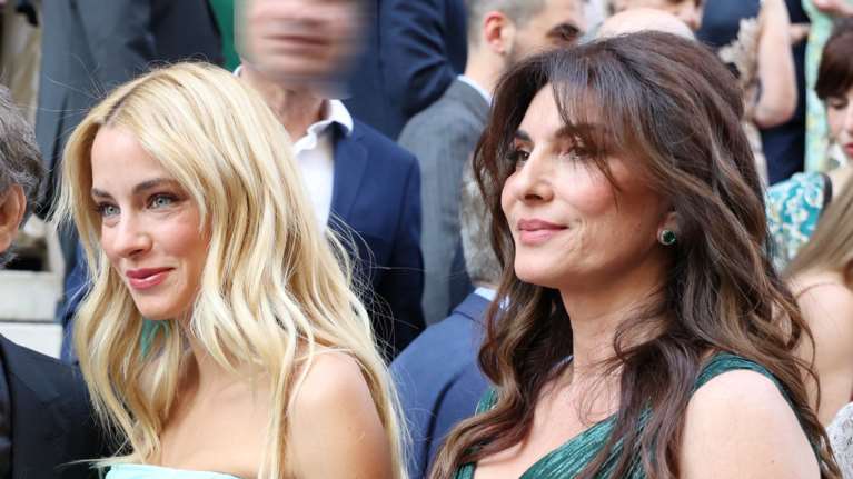 Δούκισσα Νομικού: Σαν αδερφές με την μητέρα της, Ούρσουλα - Ποζάρουν χωρίς ίχνος μακιγιάζ