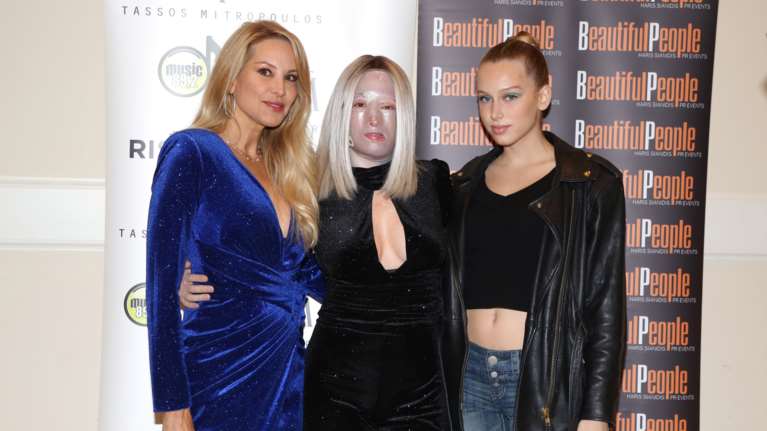 Ιωάννα Παλιοσπύρου: Η αποκάλυψη για την περούκα από φυσικά μαλλιά και το look που της έδωσε αυτοπεποίθηση