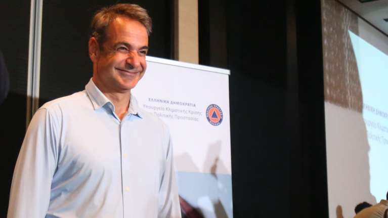 Αποκαλυπτικός Μητσοτάκης σε δημοσιογραφικά &quot;πηγαδάκια&quot;- &quot;Η έκπληξη στην ΔΕΘ θα είμαι εγώ&quot;