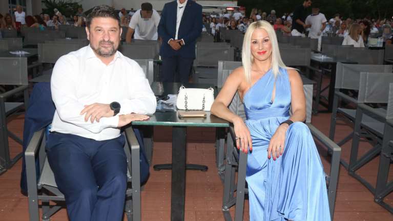 Γιώτα Παναγιωτοπούλου: Ποια είναι η εντυπωσιακή σύζυγος του Νίκου Χαρδαλιά [Εικόνες]