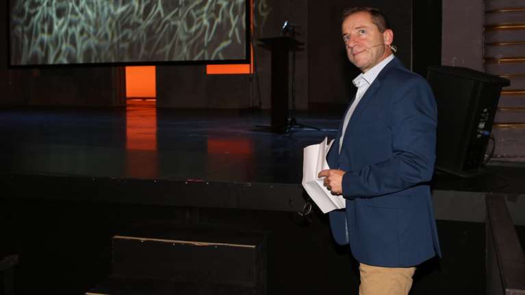 Λιγνάδης: Ας βγει ένταλμα σύλληψης, εδώ είμαι, δεν κρύβομαι – Δεν είμαι επικίνδυνος