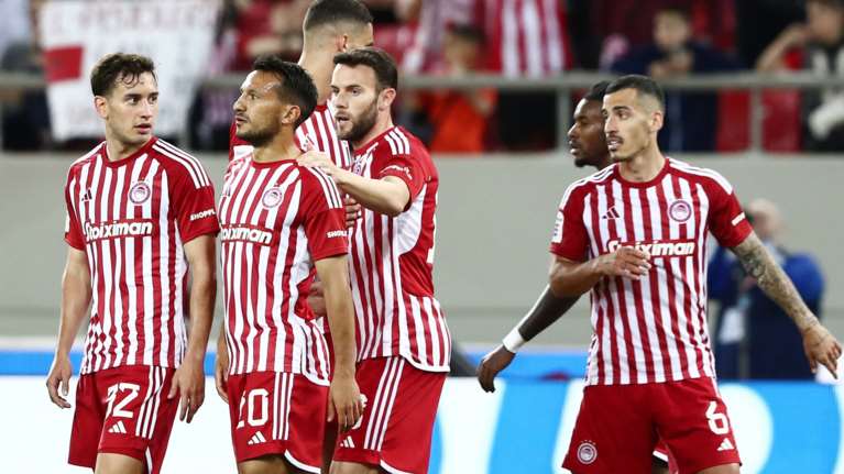 Superleague: Συνέχισαν με νίκες Ολυμπιακός και ΠΑΟΚ, στην κορυφή ανέβηκε ο &quot;Δικέφαλος&quot; του Βορρά