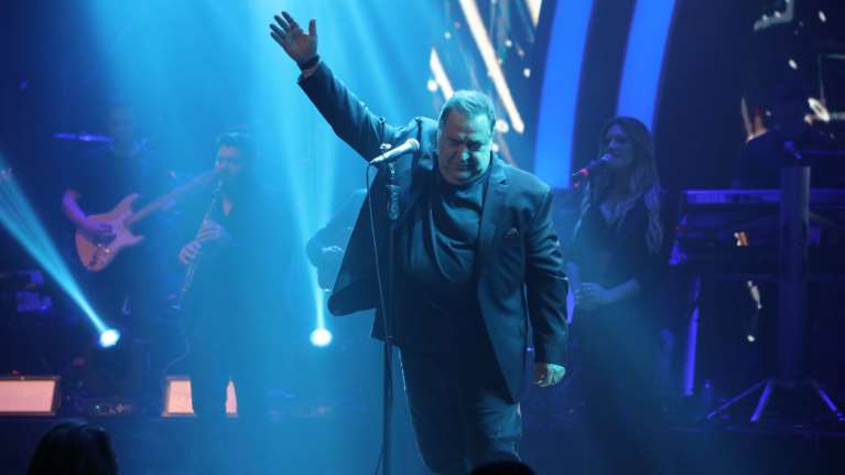 Βασίλης Καρράς: Αυτός είναι ο τίτλος της βιογραφίας του – Πότε αναμένται να κυκλοφορήσει