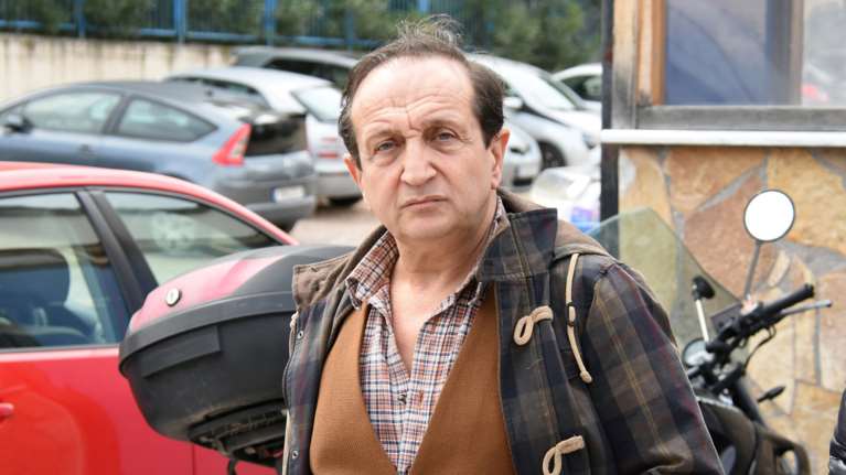 Εξαλλος ο Σπύρος Μπιμπίλας: &quot;Είναι ντροπή των καναλιών - Αν μου συμβεί κάτι...&quot; [Βίντεο]