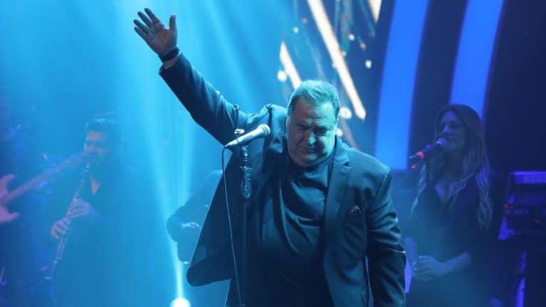 Η τελευταία επιθυμία του Βασίλη Καρρά - Σχεδίαζε συναυλία με 3.000 μουσικούς για φιλανθρωπικό σκοπό και το Γκίνες