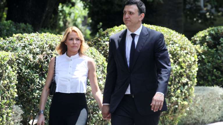 Τζένη Μπαλατσινού: Ο σύντομος χωρισμός με τον Βασίλη Κικίλια και οι άγνωστες δυσκολίες στη γέννηση του γιου τους