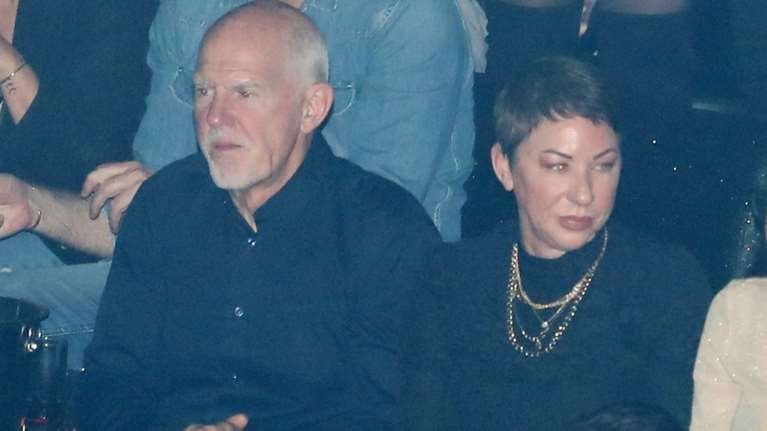 Γιώργος Παπανδρέου: Σπάνια εμφάνιση με τη σύντροφό του, Γουέντι, στα μπουζούκια...τα Χριστούγεννα [εικόνες]