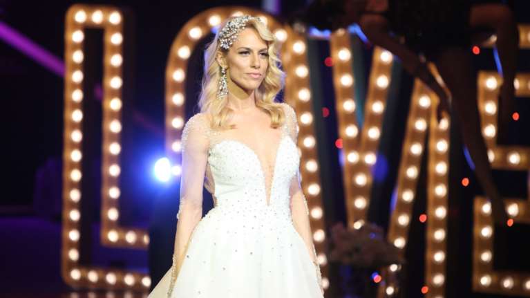 Ντορέττα Παπαδημητρίου: Ποζάρει ως αθλήτρια της ρυθμικής σε μικρή ηλικία - η εκπληκτική ευλυγισία της [Εικόνα]