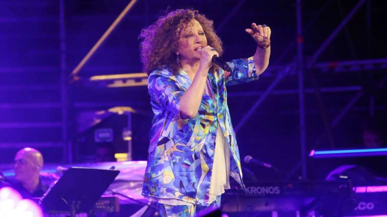 "Πόρτα" στην Γλυκερία και από συναυλία του ΔΗΠΕΘΕ Σερρών λόγω Ισραήλ