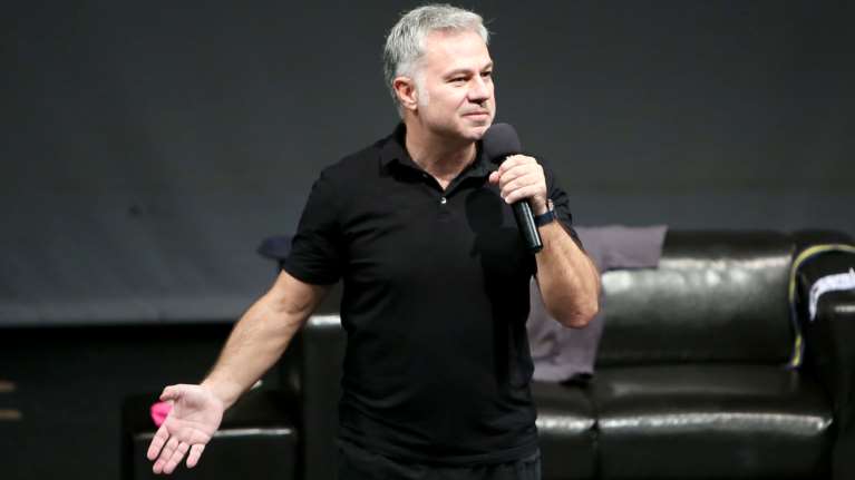 Χριστόφορος Ζαραλίκος: Ο πολιτικός αρχηγός που του έκανε μήνυση και η αινιγματική ανάρτηση