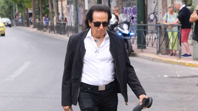 Ο Πασχάλης έμαθε on air για τον θάνατο του Γιάννη Βογιατζή - Η αντίδρασή του [βίντεο]