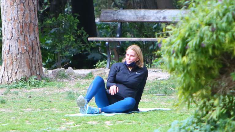 Τζένη Μπαλατσινού | Όλες οι φωτογραφίες από το παραδοσιακό σπίτι της στην Πάτμο