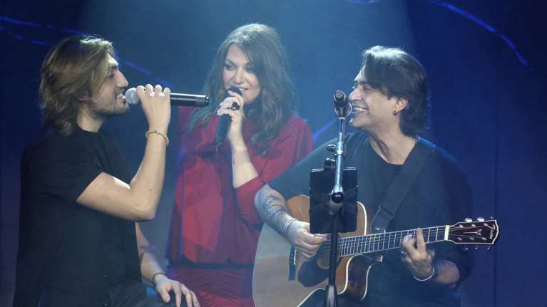 Αποθεώνουν την Καίτη Γαρμπή για το σχόλιο της επίθεσης στον σταθμάρχη: Στο δικό μας παιδί έδωσε το Proficiency η ζωή