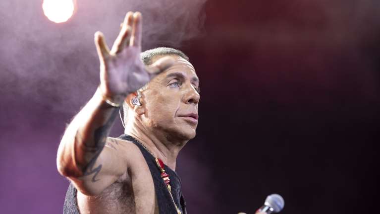 Οικογενειακές δικαστικές περιπέτειες για τον Γιώργο Μαζωνάκη - Τι αναφέρει ο δικηγόρος του, Θ. Μαντάς