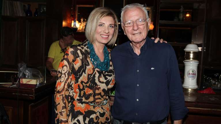 Συγκινεί η σύζυγος του Κώστα Χαρδαβέλλα οκτώ μήνες μετά τον θάνατό του - &quot;Ήξερες να ζεις τις στιγμές&quot;