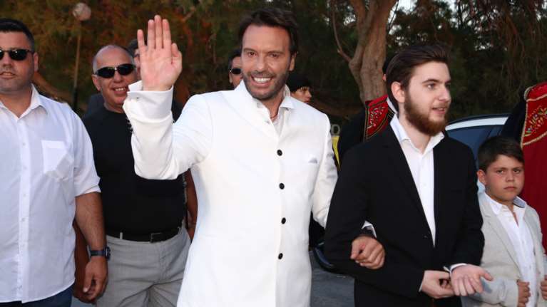 Ξέσπασε ο Στράτος Τζώρτζογλου: &quot; Ο γιος μου έχει υποφέρει - Ήταν ένα παιδί καμπουριαστό, φοβισμένο από το bullying&quot; [βίντεο]