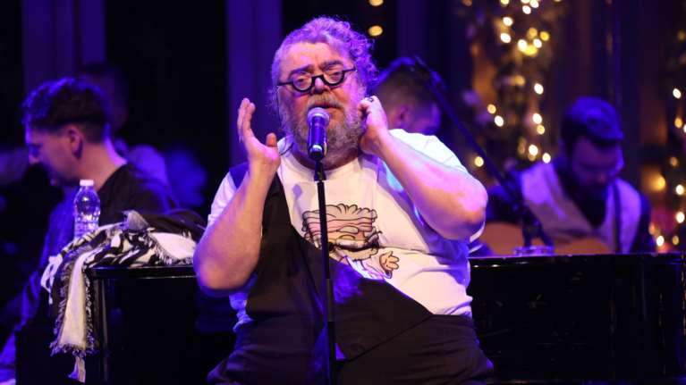 Κραουνάκης: Τον Αλέξη Τσίπρα τον λατρεύω - Σε όποιον δεν του αρέσει το... τρένο, να κατέβει