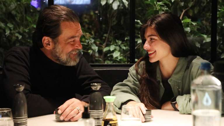 Έξοδος για δύο: Ο Κωνσταντίνος Καζάκος σε σπάνια έξοδο με την αγαπημένη του