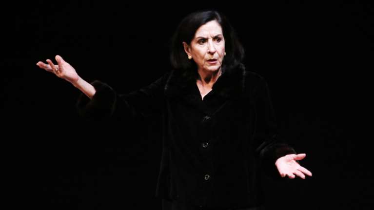 Αποχώρησε η Νένα Μεντή από παράσταση του Εθνικού - Ποια θα την αντικαταστήσει