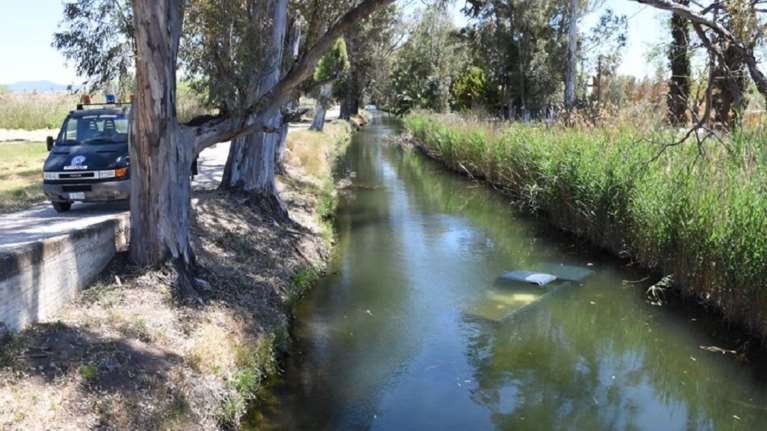 Άργος: Έκλεψαν αγροτικό και μετά το έριξαν στον ποταμό Ερασίνο [Εικόνα]