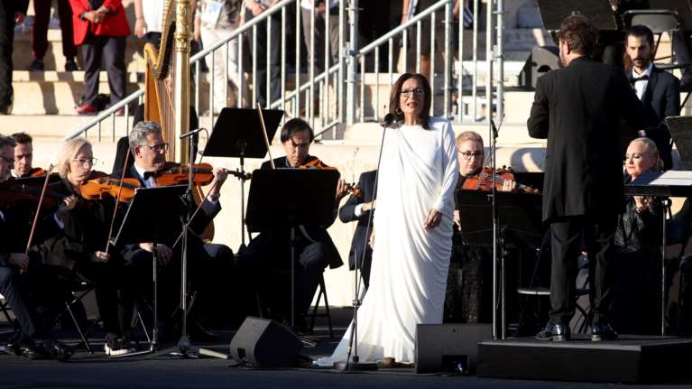 Η Νάνα Μούσχουρη ετοιμάζεται να αποσυρθεί: &quot;Δεν έχω το δικαίωμα να ανέβω στη σκηνή και να μην τραγουδήσω καλά&quot;