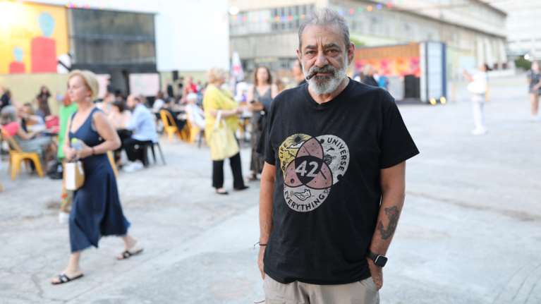 Έξαλλος ο Καφετζόπουλος με την ΕΡΤ: &quot;Έκανε πατάτα, ας τα βάλουν εκεί που νομίζουν&quot;- Τι συνέβη με τον δημοφιλή ηθοποιό