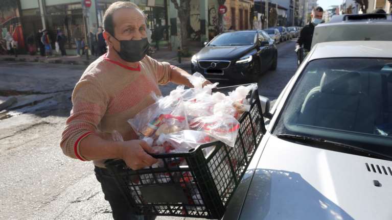 Το ευχαριστώ του Σπύρου Μπιμπίλα στον κόσμο μετά την επίθεση Λιγνάδη - &quot;Η Ελλάδα μου είχε μια μεγάλη αγκαλιά&quot; [βίντεο]