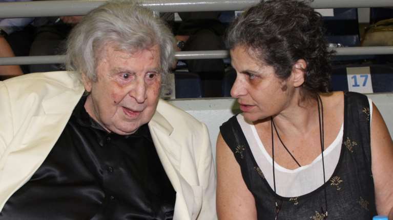 Ανοιχτή επιστολή στη Μαργαρίτα Θεοδωράκη: Σας παρακαλώ, προστατεύστε τη μνήμη του πατέρα σας- Δεν του αξίζει αυτό