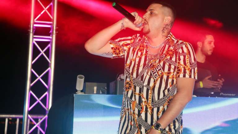 Mad Clip: Σε live μετάδοση στο YouTube η κηδεία του [βίντεο]