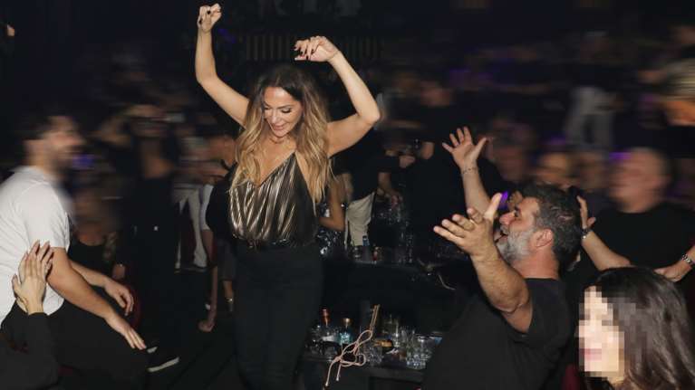 Δέσποινα Βανδή - Βασίλης Μπισμπίκης: Πότε θα γίνει ο γάμος τους - Ποιοι θα είναι κουμπάροι [βίντεο]