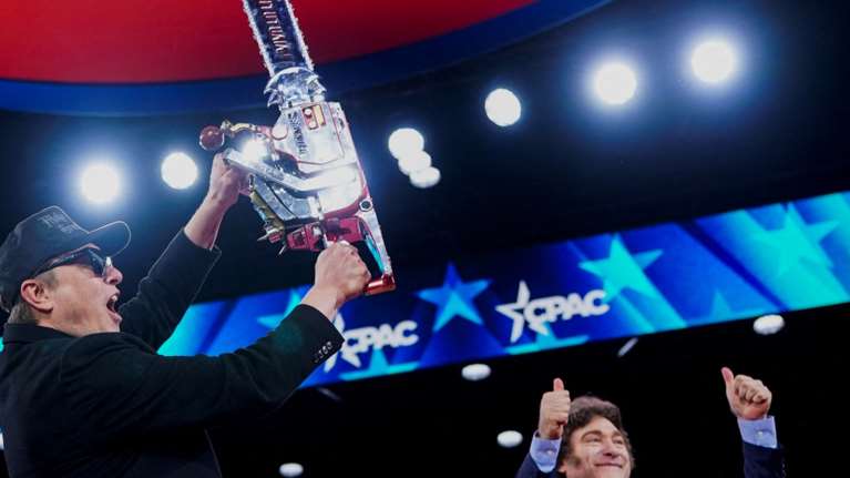 Ο Μασκ έχει προκαλέσει κομφούζιο στο δημόσιο των ΗΠΑ: &quot;Απαντήστε στα email ή απολύεστε&quot;- Δεν ξέρουν τα Υπουργεία τι να κάνουν