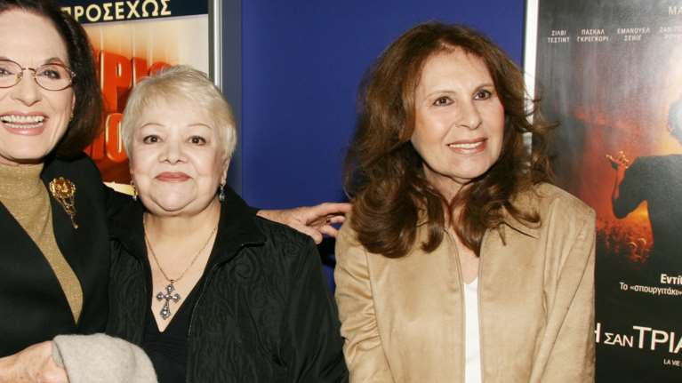 Στο γηροκομείο με προβλήματα υγείας η Ρένα Κουμιώτη - Δεν γνωρίζει ότι έχει πεθάνει ο γιος της