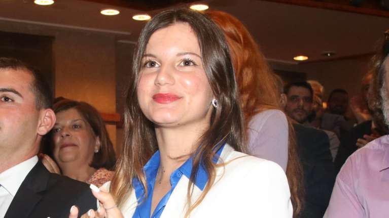 Αλίκη Καραμανλή: Απαστράπτουσα στο Μέγαρο Μουσικής μαζί με τον αδελφό της Αλέξανδρο