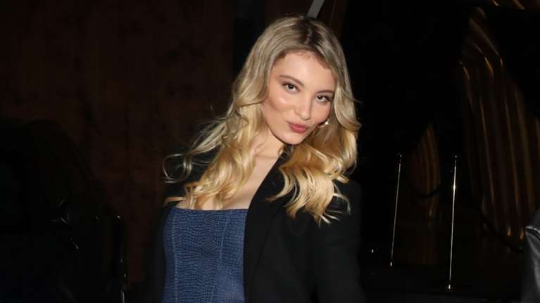 Άννα Μαρία Ηλιάδου: Φόρεσε ένα φανταστικό deux pieces με σέξι μπουστάκι και ψηλόμεσο παντελόνι